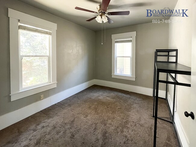 Building Photo - Cozy Private Bedroom in House Share