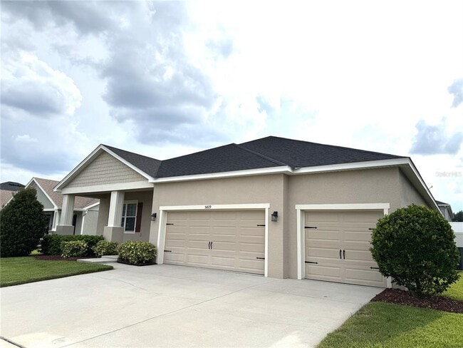 Building Photo - 5829 Valentino Way