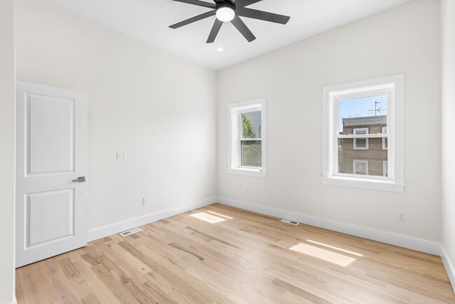 Building Photo - 2441 E Firth St