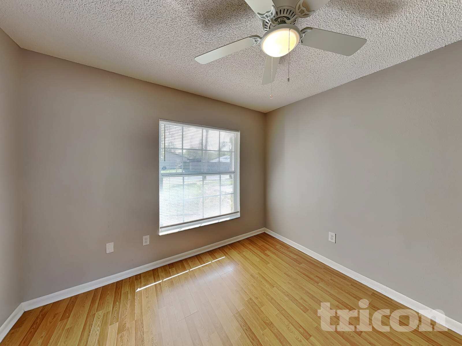 Building Photo - 1757 Lakeview Village Dr