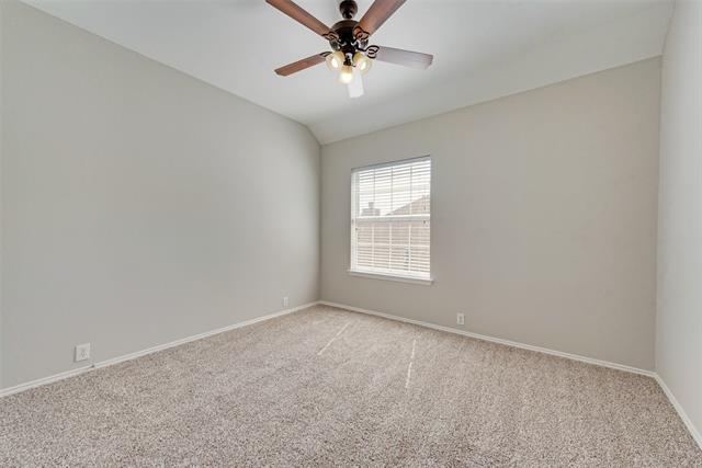 Building Photo - 3320 Chantilly Dr