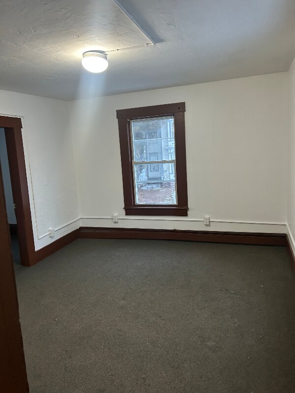 Building Photo - 68 Batchelder St