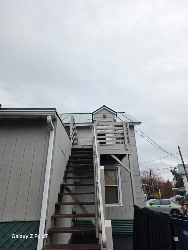 Building Photo - 57 Crescent St