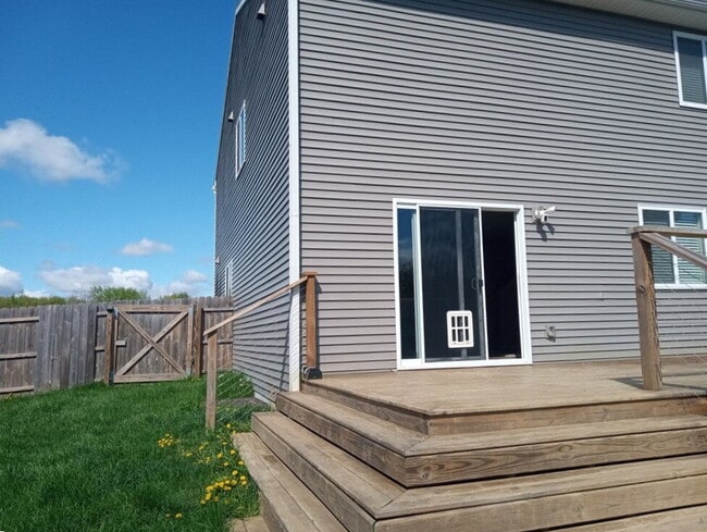 Building Photo - Spacious 4-Bedroom Home with 3 Full Baths in Swartz Creek
