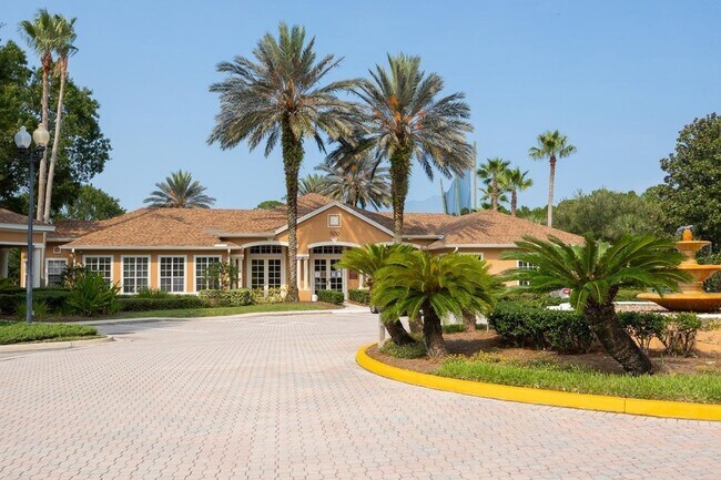 Building Photo - 550 Florida Club Blvd