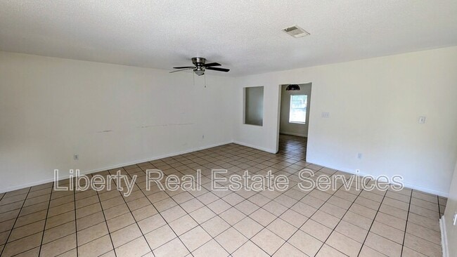 Building Photo - 179 Cherokee Cir