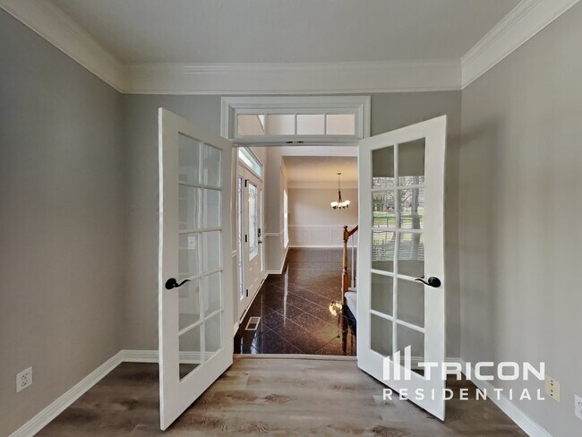 Building Photo - 105 Crooked Creek Ct