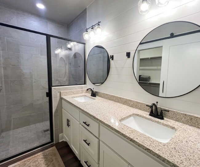 Building Photo - AVAILABLE NOW; APPLY TODAY ON OUR WEBSITE!!!