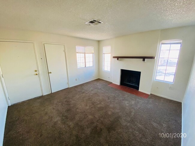 Building Photo - 917 Bridgewater St