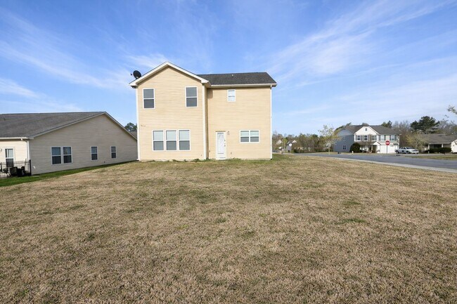 Building Photo - 12881 Clydesdale Dr