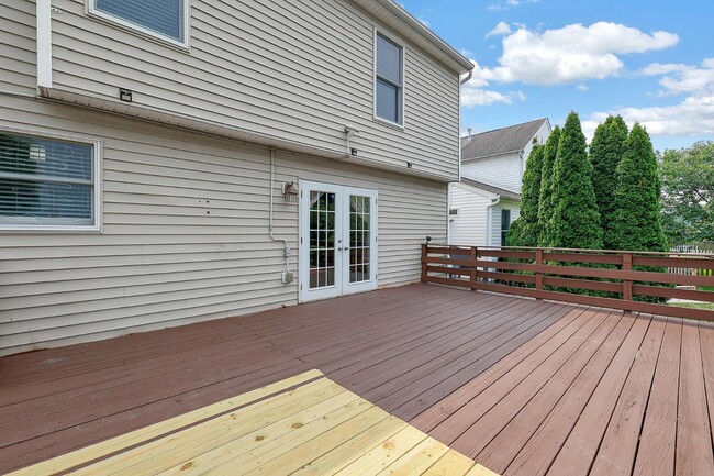 Building Photo - 299 Iris Trail Dr