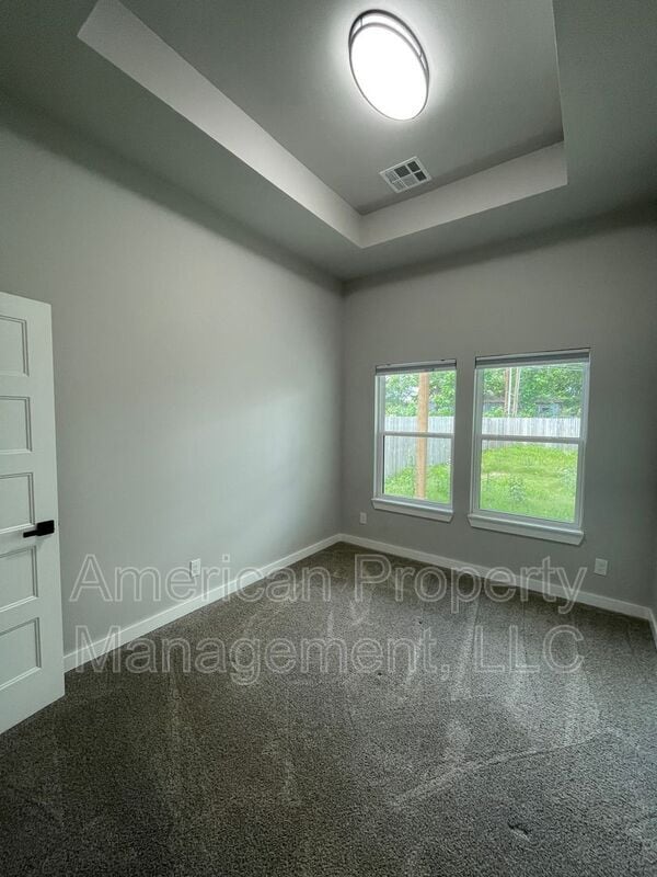 Building Photo - 311 N Choctaw Ave