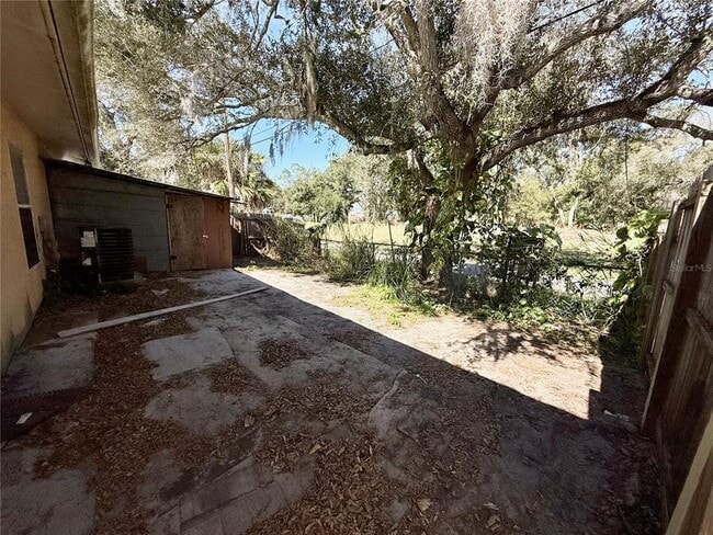 Building Photo - 1427 45th Ave Cir W