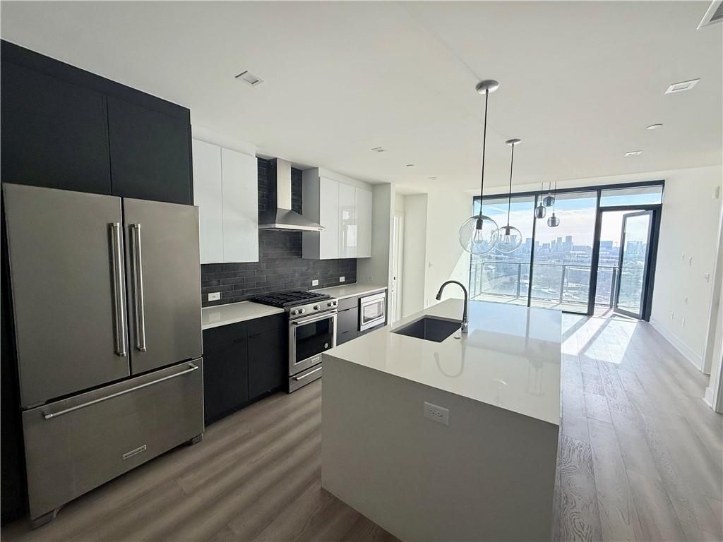 Building Photo - 788 West Marietta St NW