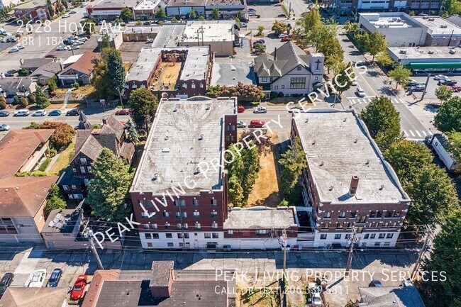 Building Photo - Bayside Collection - Spacious 1bd 1ba in D...