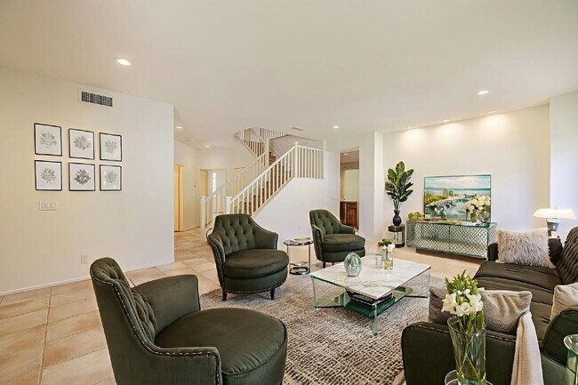 Building Photo - Executive 5-Bedroom Pool Home with Dual Master Suites in Stevenson Ranch