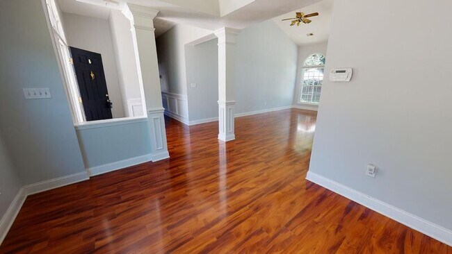 Building Photo - 9311 Clifton Meadow Dr