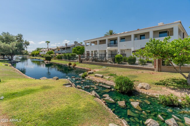 Building Photo - 5820 W Del Lago Cir