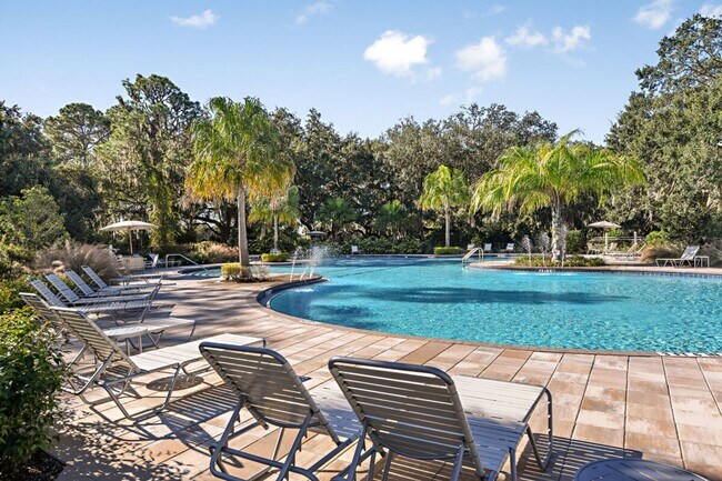 Building Photo - OUTSTANDING SUMMERWOODS -PARRISH 3 BEDROOM...