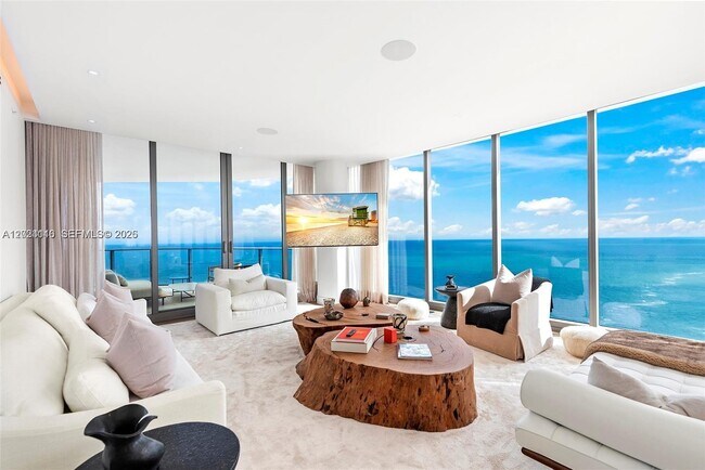 Building Photo - 15701 Collins Ave
