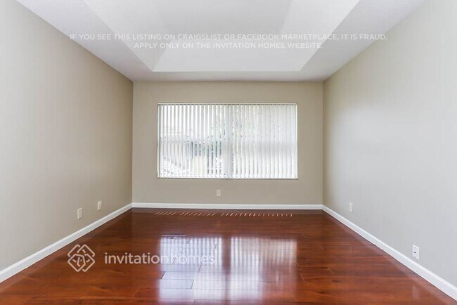 Building Photo - 10642 NW 1st Ct