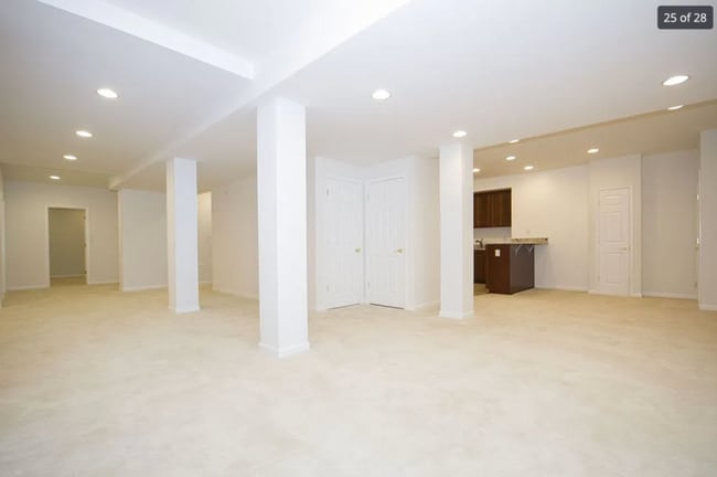 Building Photo - 317 Chamborley Dr