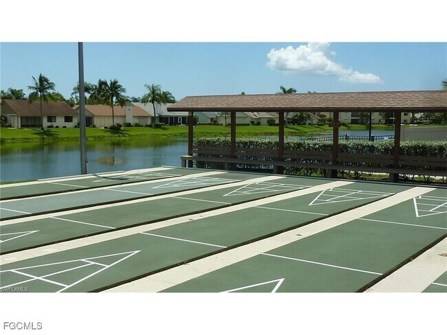 Primary Photo - 11140 Caravel Cir