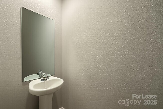 Building Photo - 3019 Trailblazer St