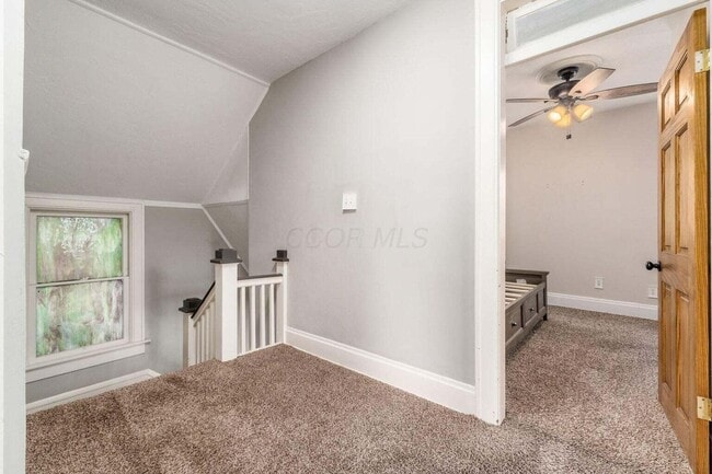 Building Photo - 2339 Summit St