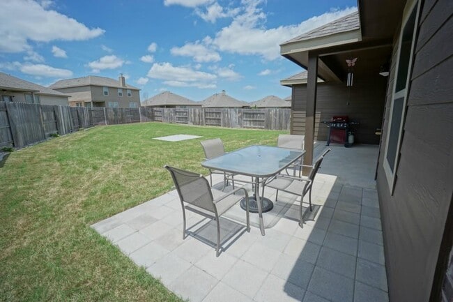 Building Photo - 2908 Edwards Plateau Dr