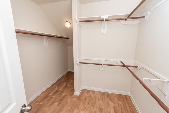 Building Photo - 2915 Aspen Mdw