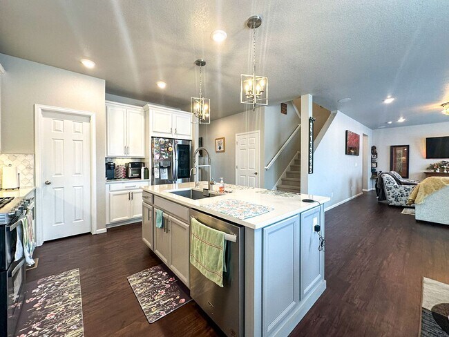 Building Photo - Meadowlark serene 4bd retreat