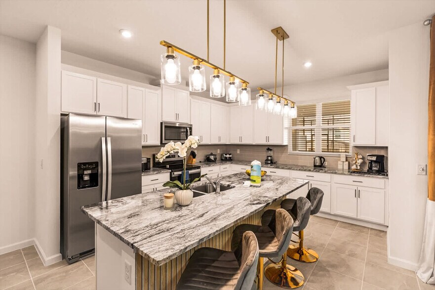 Building Photo - 2329 Distant Sun Trl