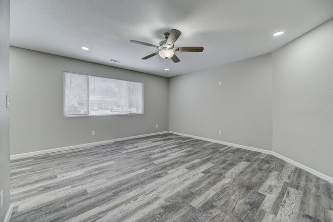 Building Photo - 1495 Manitou Blvd