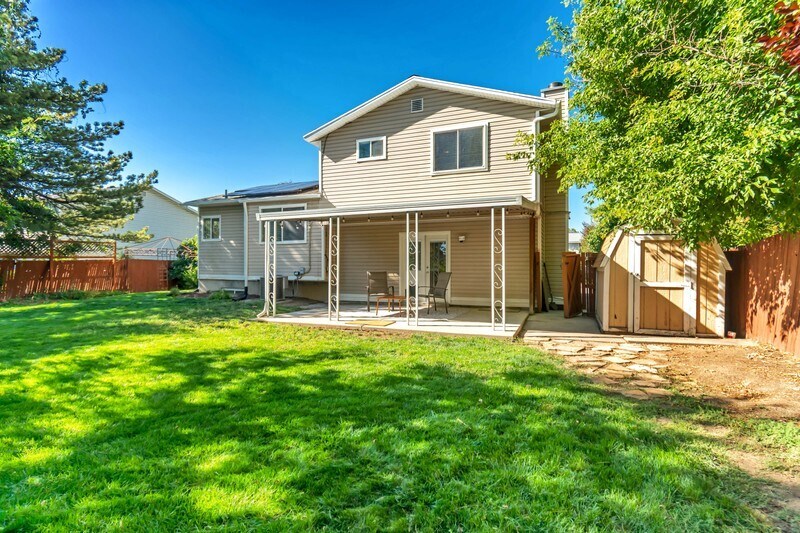 Building Photo - 582 Meadow Hill Dr