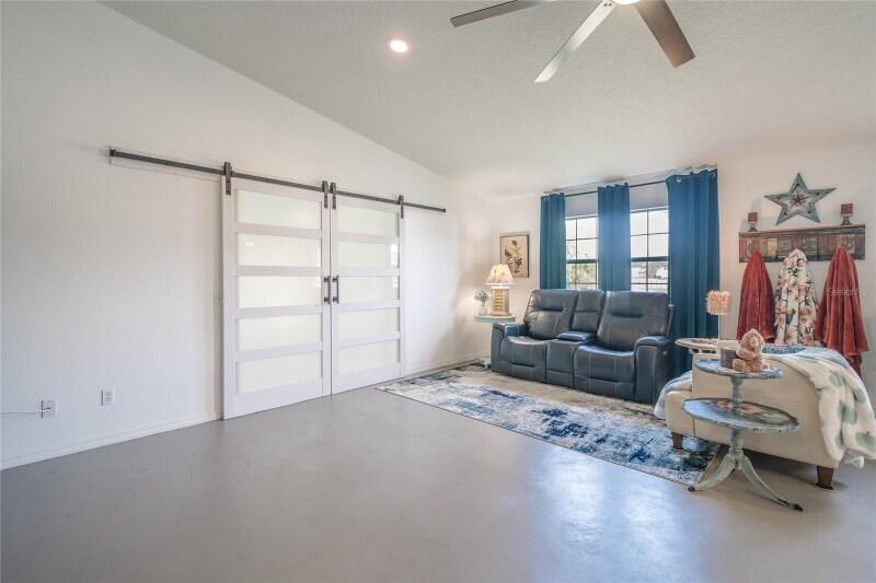 Building Photo - 37340 Derbyshire Dr