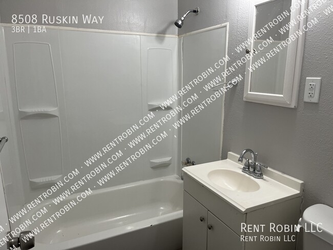 Building Photo - 8508 Ruskin Way