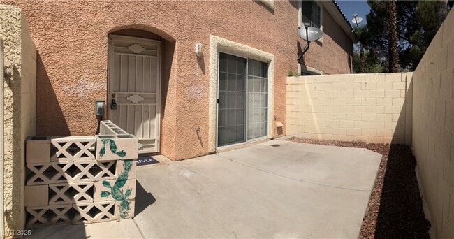 Building Photo - 8416 Stoney Bluff Ave