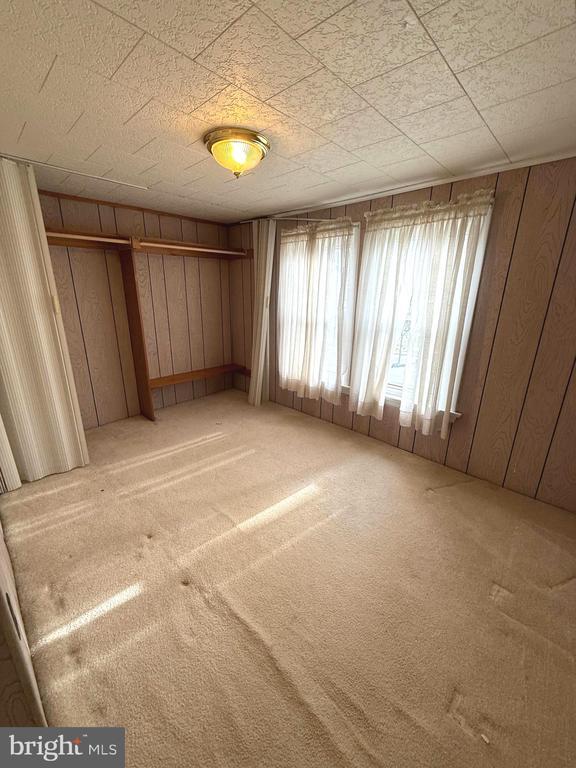 Building Photo - 4324 Valley Rd