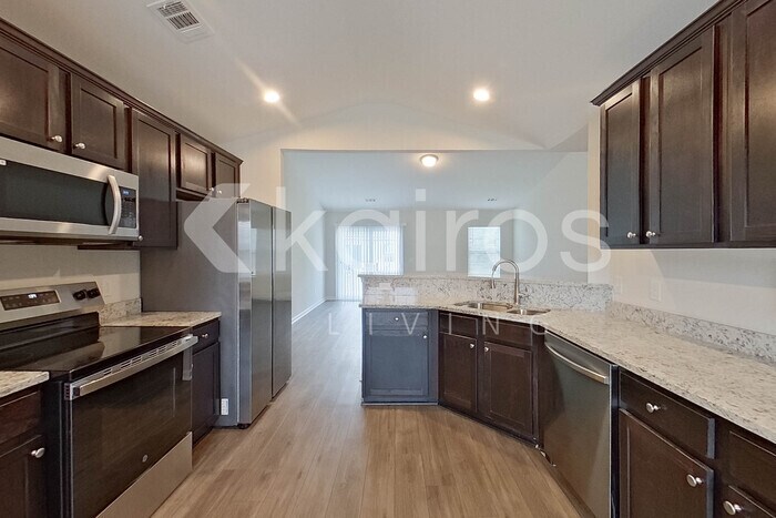 Building Photo - 108 St Phillip Wy