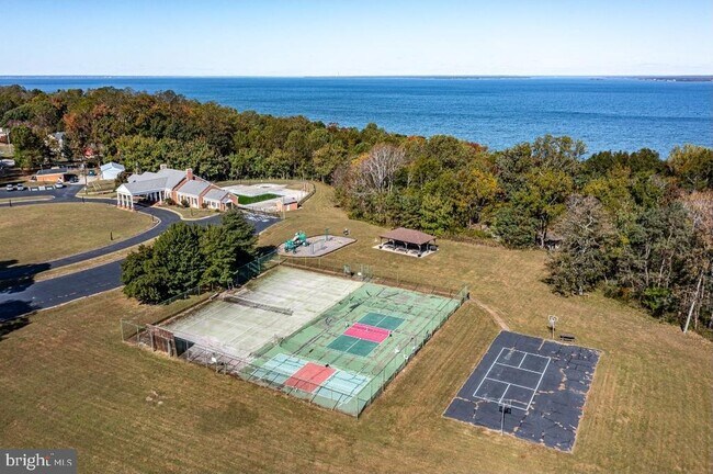 Building Photo - 2492 N Independence Dr