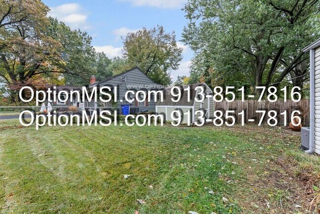 Building Photo - Near downtown Overland Park!