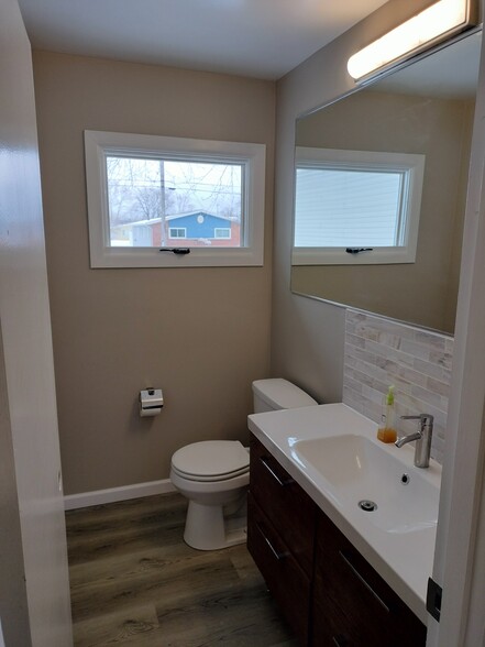 Building Photo - 211 Beckwith Ave