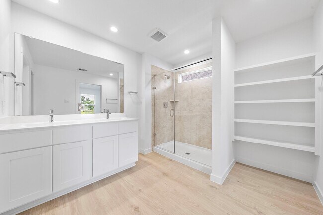 Building Photo - 8027 Veneto Grn Dr