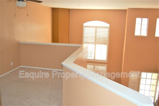 Building Photo - 1255 Jamaica Ln