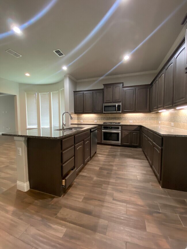 Building Photo - 8110 Loretta Day Dr