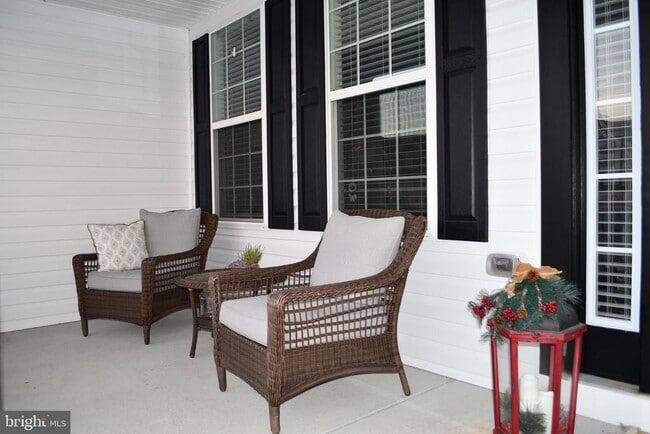 Building Photo - 848 Chestnut Ridge Dr