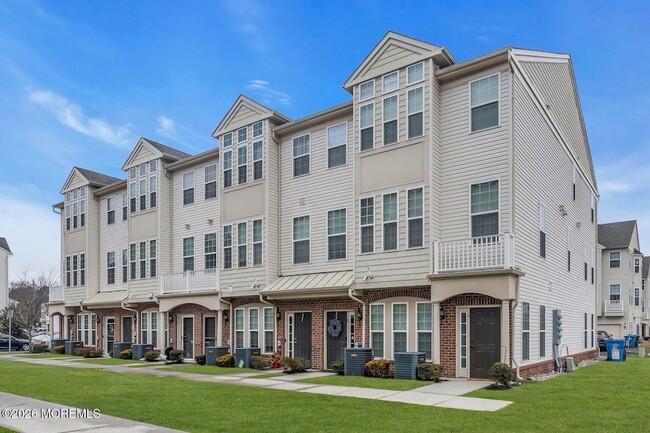 Building Photo - 14 Kyle Dr