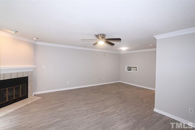 Building Photo - 5606 Split Oak Way