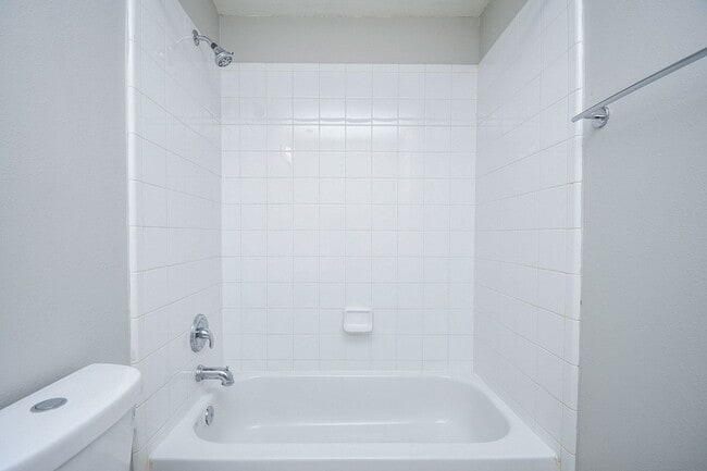 Building Photo - 13911 Sorrel Grove Ct